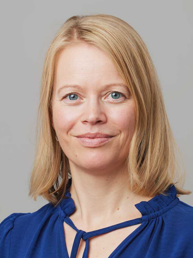 Prof. Martina Rau